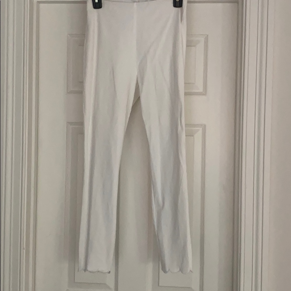 Scallop legging